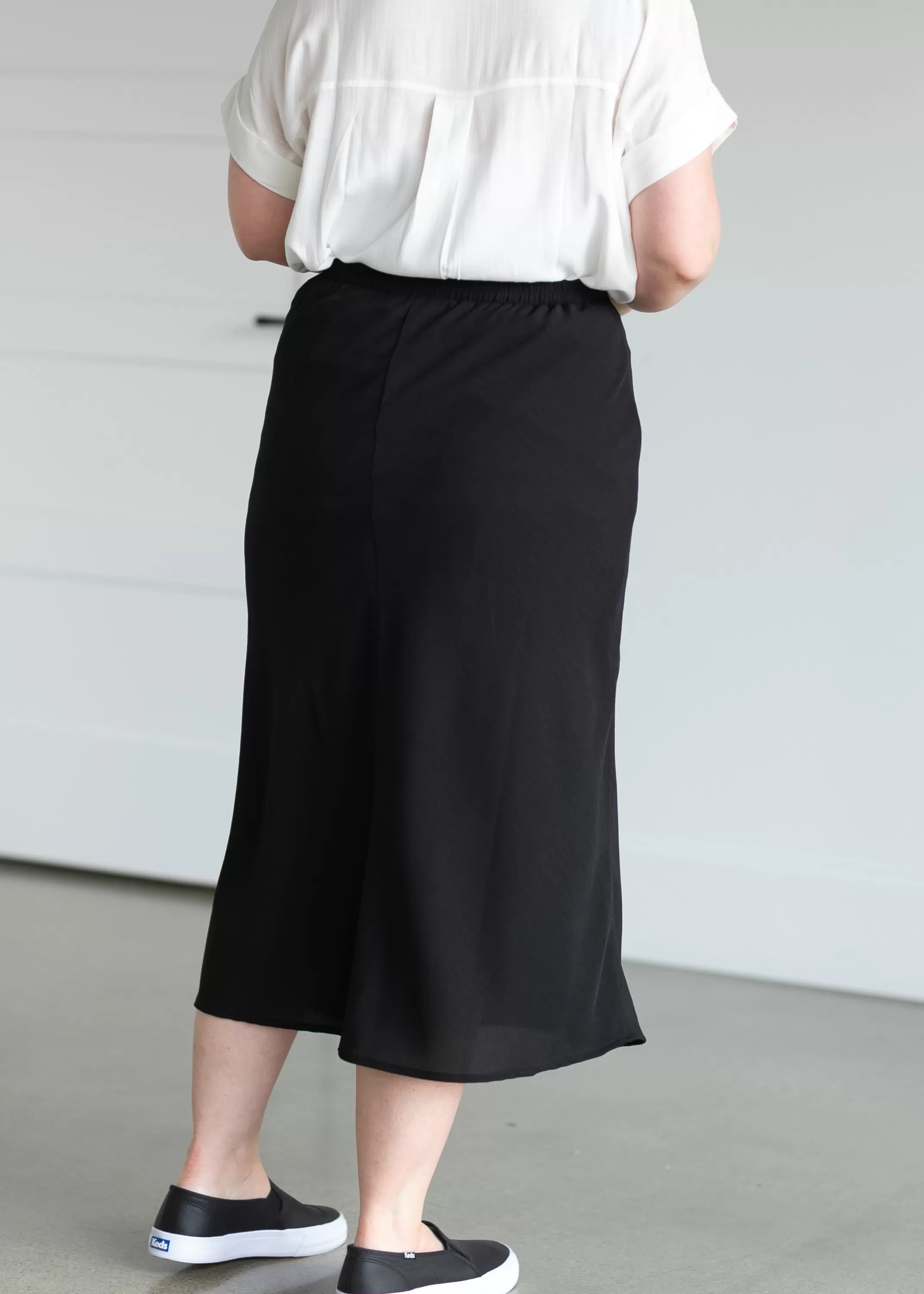 New A-Line Black Elastic Waist Midi Skirt Women Maternity Friendly