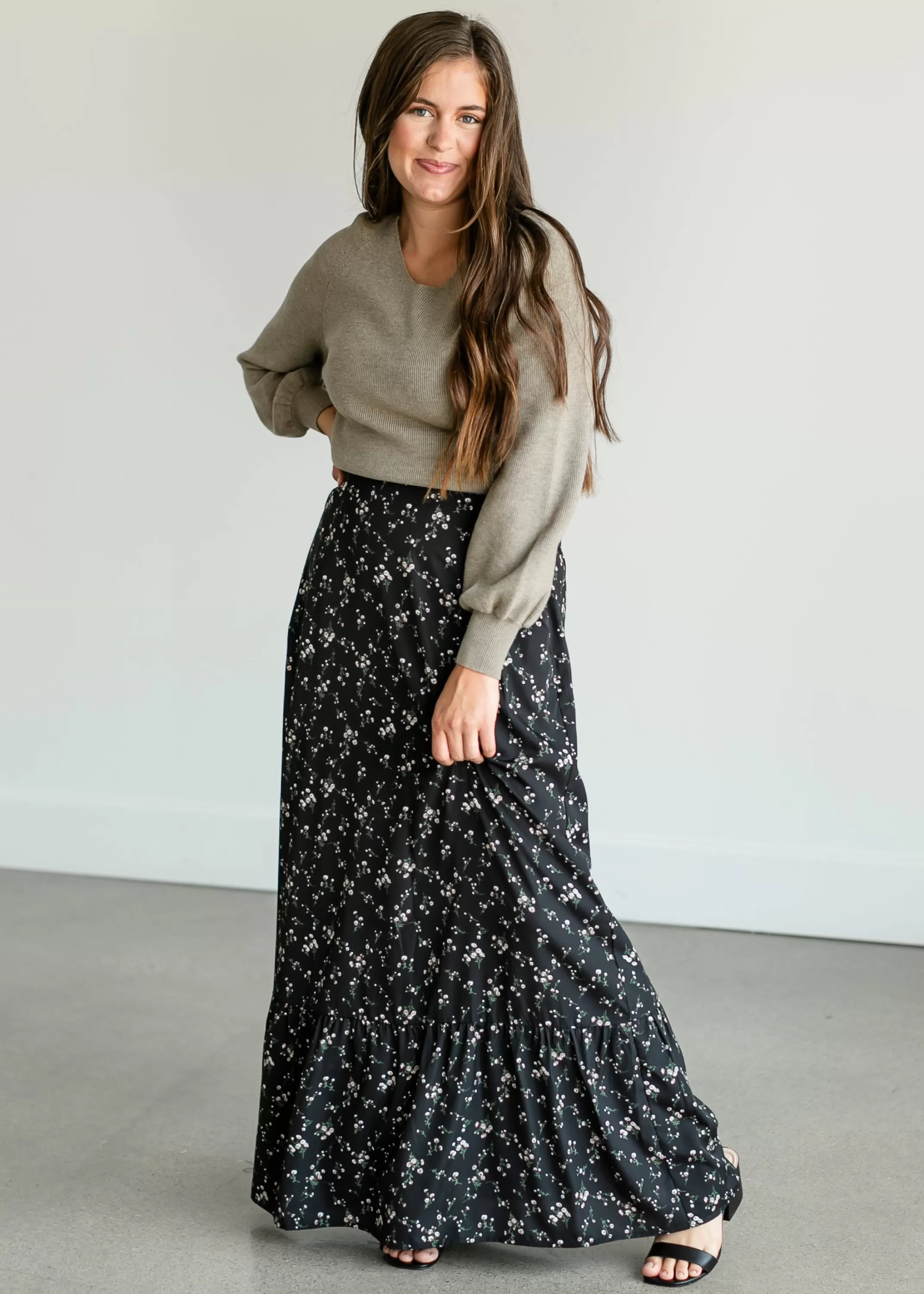 Fashion Essential V-Neck Balloon Sleeve Top Women Plus Size