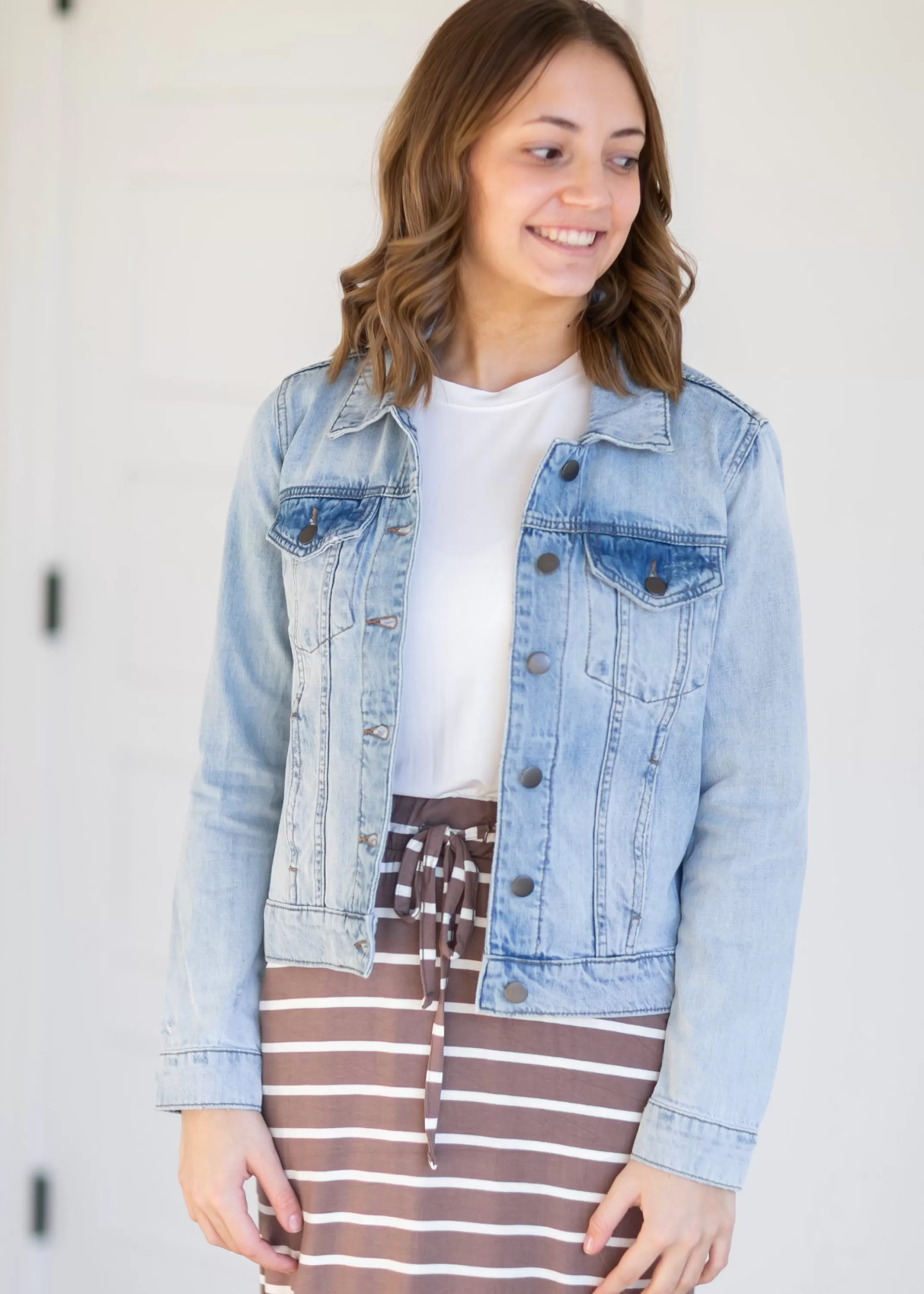 Shop Julia Light Wash Jean Jacket Women Nursing Friendly