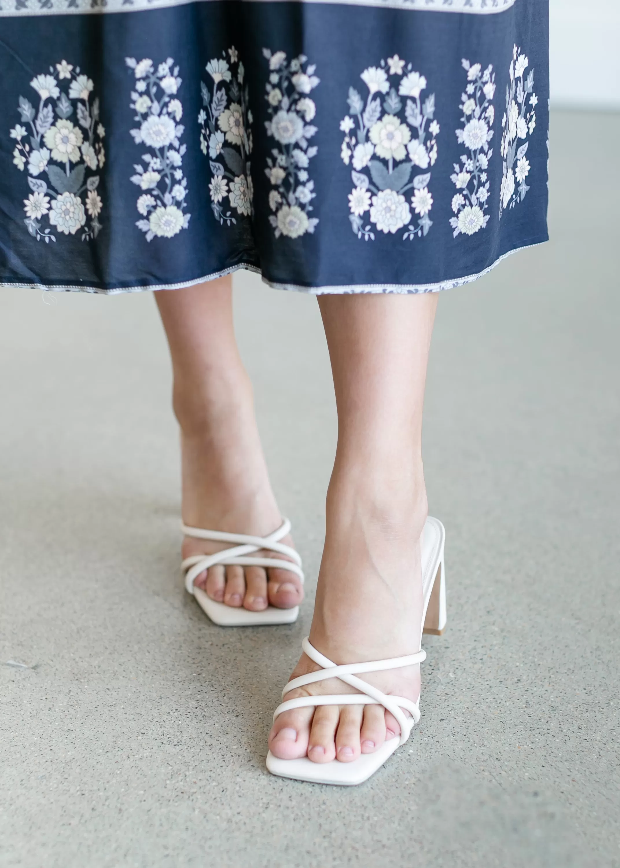 Cheap Square Toe Block Heel Sandal Women Shoes